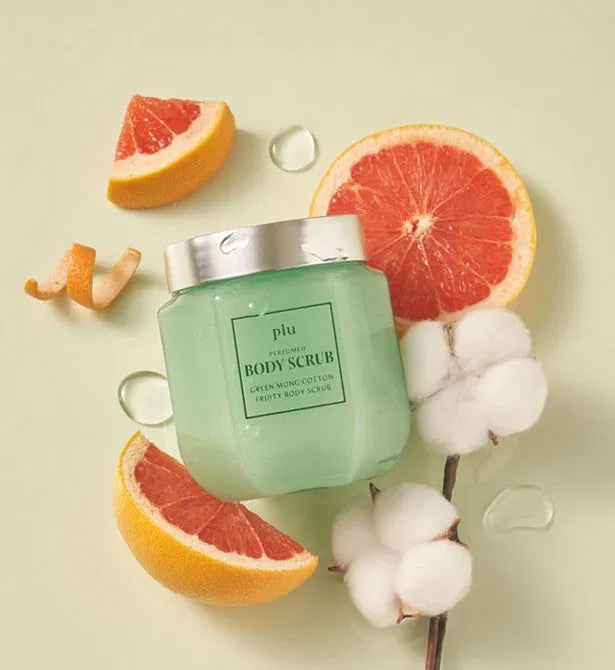 plu Perfumed Fruity Body Scrub Green Mong Cotton 500g